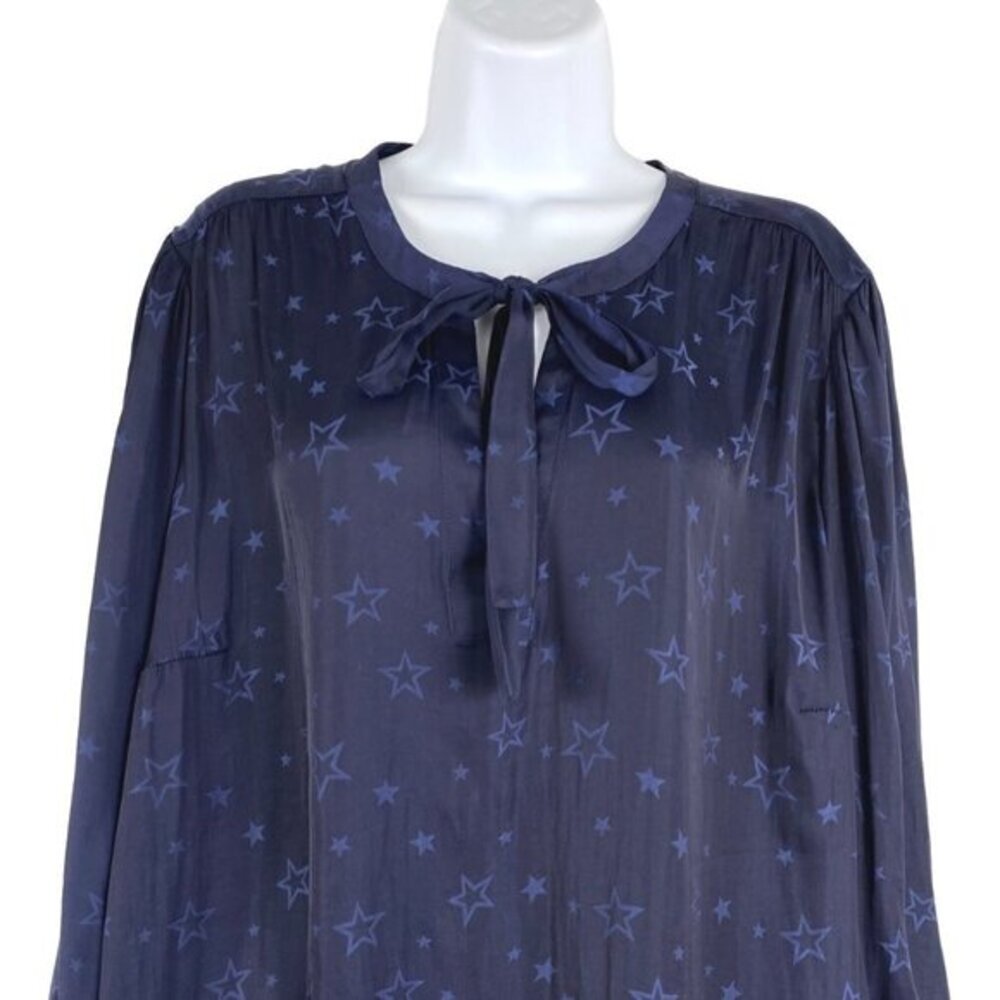 Torrid‎ Peasant Blouse Charmeuse Jacquard Star Navy Blue Tie Neck NWT 2X Flawed - Picture 3 of 11